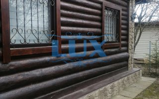 решетки на окна в загородном доме
