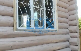 сварная решетка для трехстворчатого окна