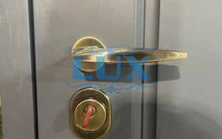 наружная дверь с терморазрывом с одним замком